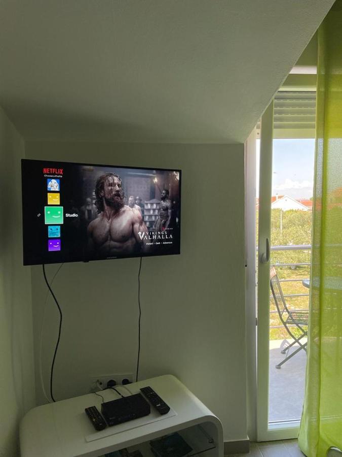 Gabi Rooms & Studio Apartment Lozovac Ngoại thất bức ảnh