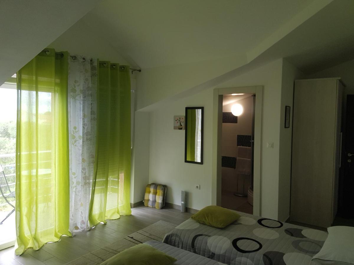 Gabi Rooms & Studio Apartment Lozovac Ngoại thất bức ảnh